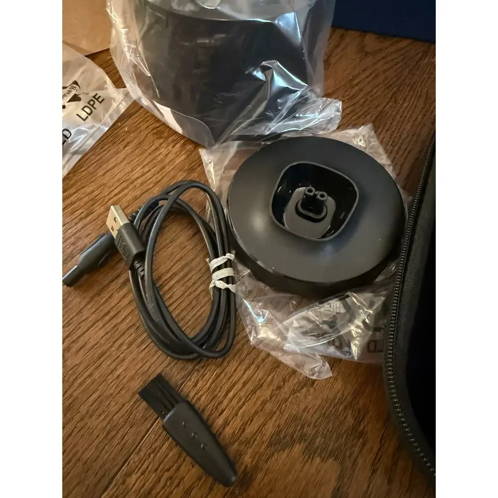 Philips Norelco Shaver 8000